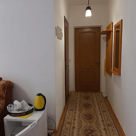 Отель у сестер Сходница